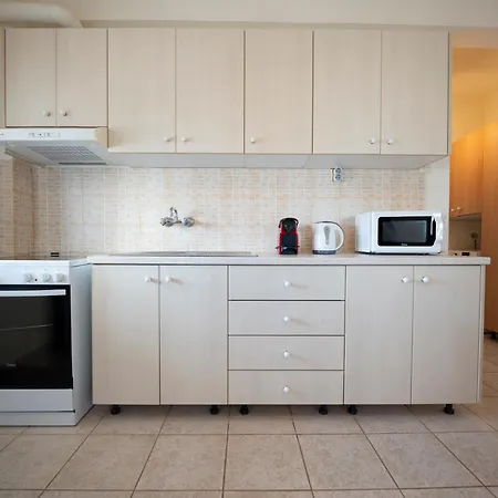 Ven Al Mar Apartment Azolimnos