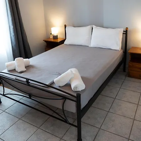 Ven Al Mar Apartment Azolimnos